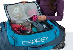 Two large interior mesh zippered pockets make it easy to organize contents